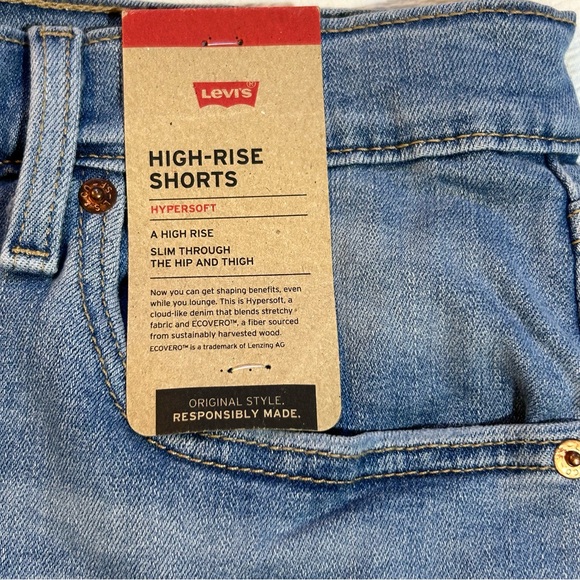 Levi's Hypersoft High-Rise Denim Jeans Cutoff Shorts Size 14/W32 NWT - Picture 3 of 11